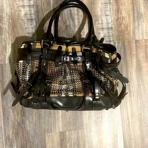 Burberry Rowan studded satchel - Picture 6 of 14